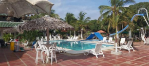 Отель Eco-Hotel Villa Elina  Риоача